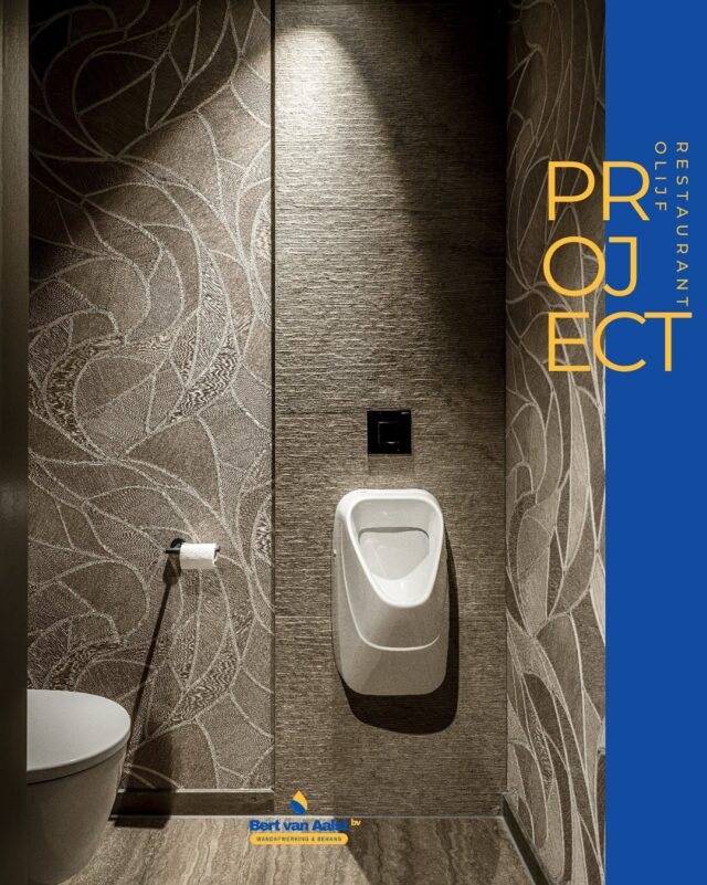 Ook de kleinste ruimtes verdienen het om goed uitgevoerd te worden.
Voor dit project werkten we samen met Studio Hans Kuijten @hans.kuijten, die het ontwerp tot in detail had uitgedacht.

In de toiletruimte is gekozen voor Arte Manila, Spiral 64511. @artewalls

Bij Bert van Aalst BV draait het om strak vakwerk, heldere communicatie en meedenken als dat nodig is.
En of het nu om een groot project gaat, jouw slaapkamer of een kleinere ruimte, als het om kwaliteit gaat, maken wij geen onderscheid.

Werk jij als interieurontwerper en zoek je een partij die jouw ontwerp tot in detail uitvoert?

Dan maken we graag kennis.🤝

#bvawww